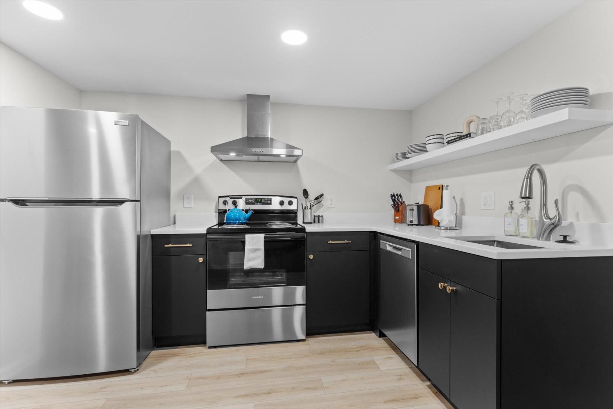 Apartment Spacious Nw Steps To 14th Street Corridor *